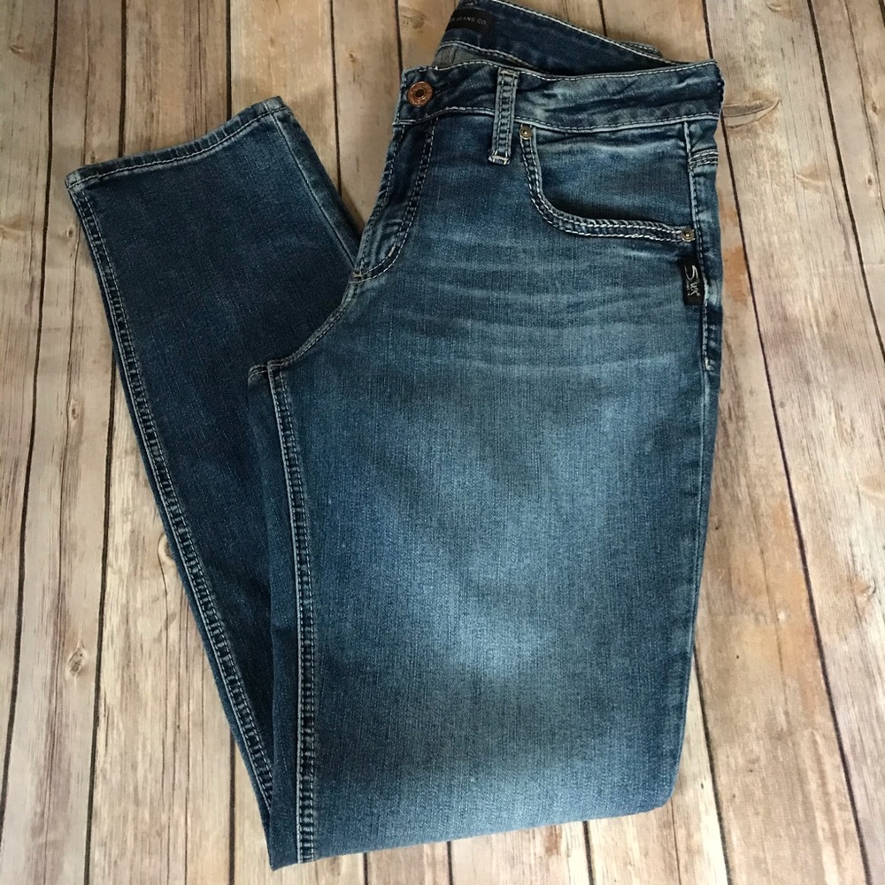 ❣️Silver Jeans❣️ - Picture 2 of 5